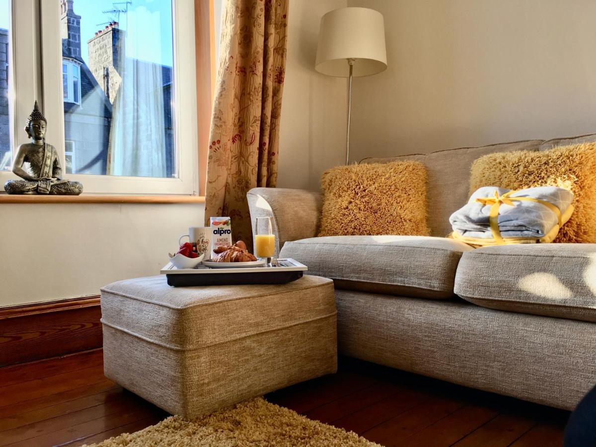 Cosy 2 Bedroom Central Apartment - Free Parking, Free Wifi Aberdeen Eksteriør bilde