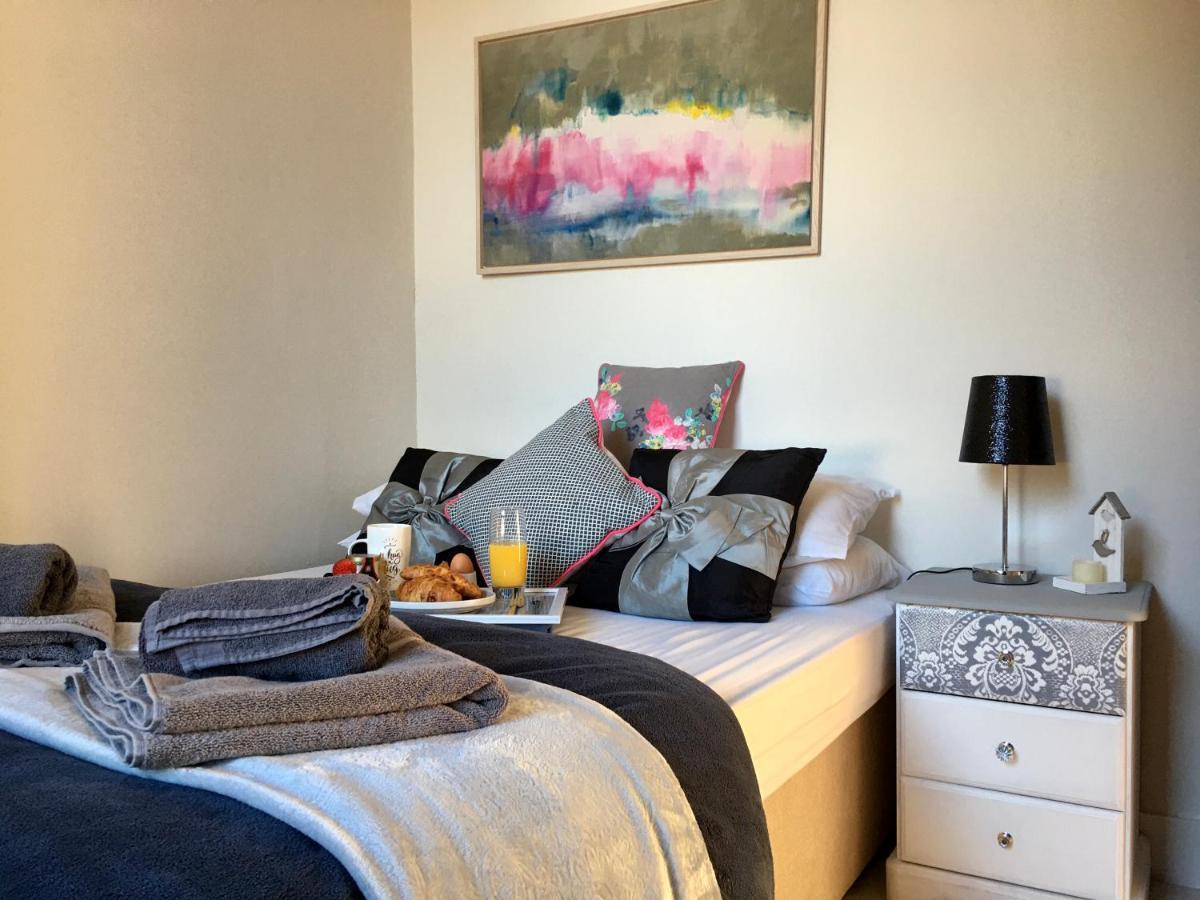 Cosy 2 Bedroom Central Apartment - Free Parking, Free Wifi Aberdeen Eksteriør bilde