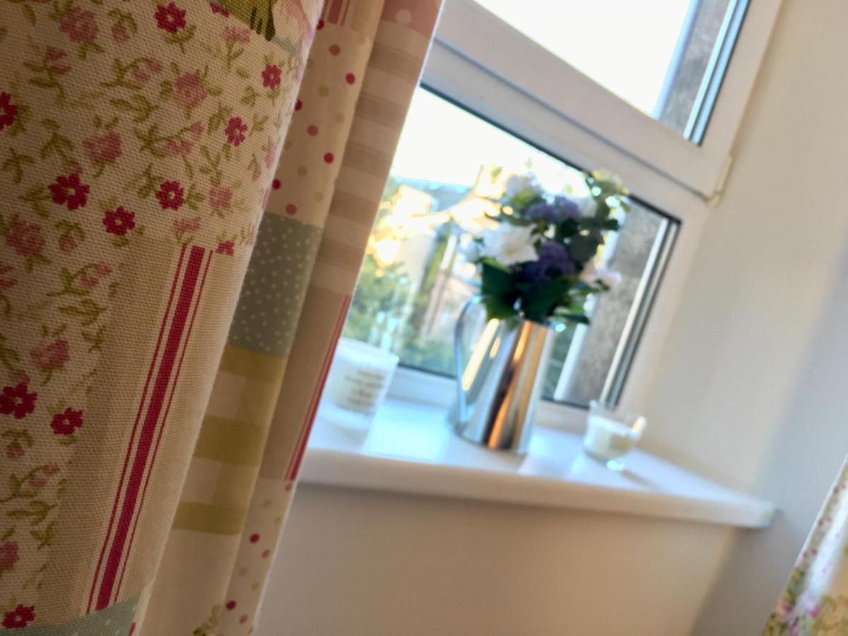 Cosy 2 Bedroom Central Apartment - Free Parking, Free Wifi Aberdeen Eksteriør bilde