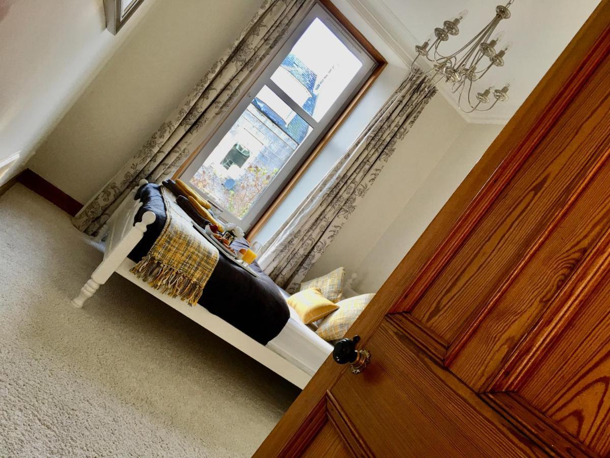 Cosy 2 Bedroom Central Apartment - Free Parking, Free Wifi Aberdeen Eksteriør bilde